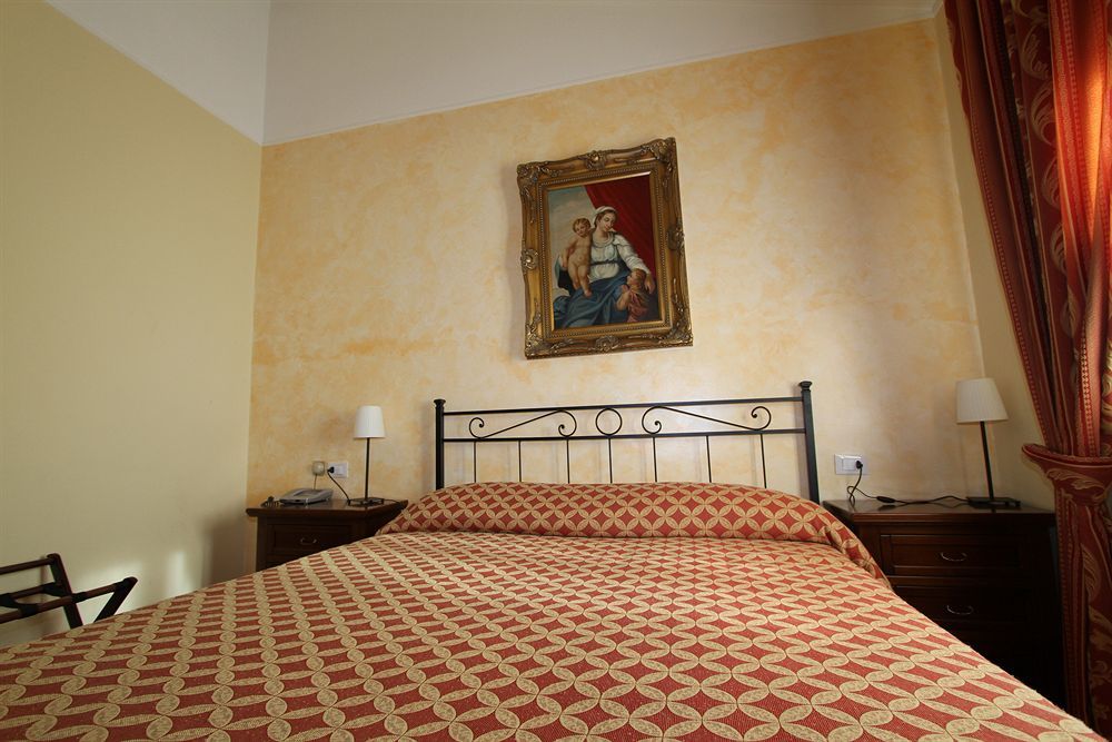 La Vecchia Fattoria Hotel โลเรโต ภายนอก รูปภาพ